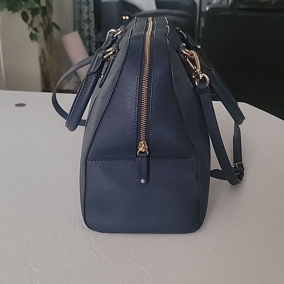 Michael Kors bag and matching wallet - Picture 3 of 13